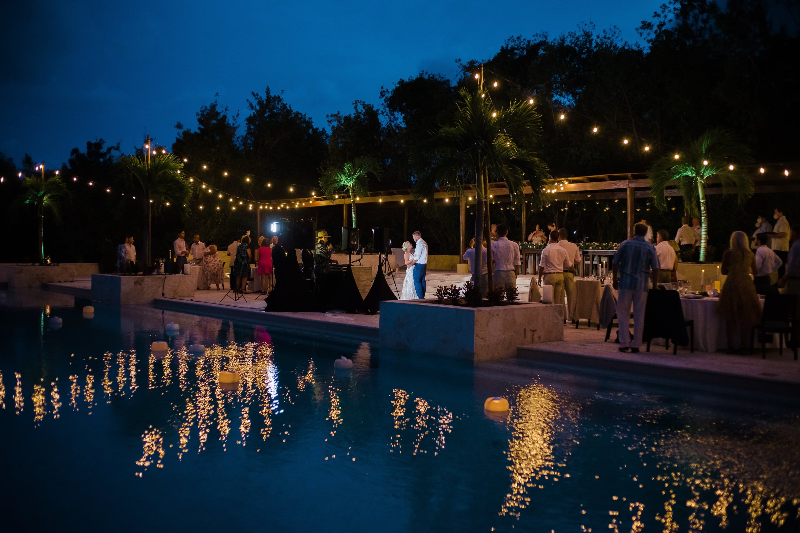 adults only pool at fairmont mayakoba